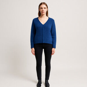 Pink Rose Blue Knit Sweater Medium